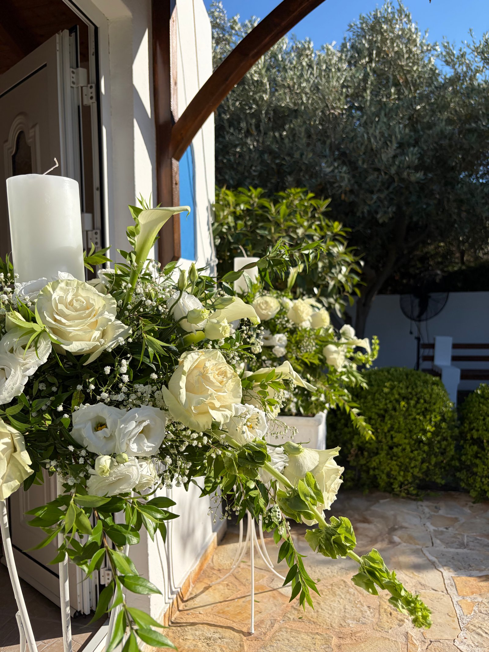 Modern Greek Chic - Ανθοστολισμός & Event Styling